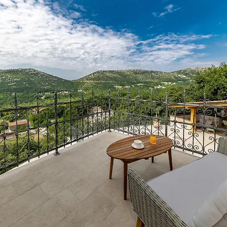 Luxurious In With Sauna * Bribir (Primorje-Gorski Kotar)